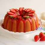 کیک توت فرنگی